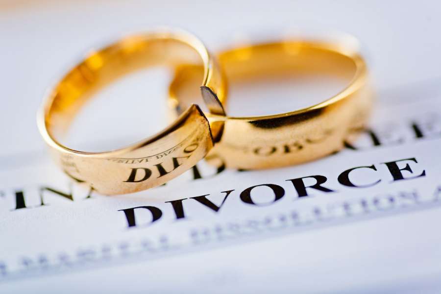 Do the English courts have jurisdiction to deal with your divorce if you live outside the UK
